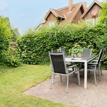 Petersdorf Buschwindroeschen * Petersdorf auf Fehmarn